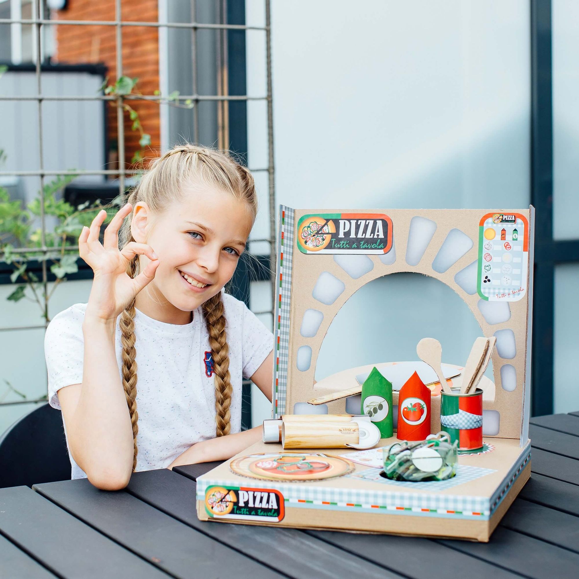 Playworld Pizzeria, Re-Cycle-Me