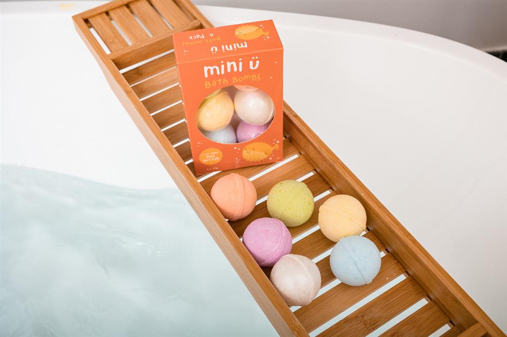 Mini ü - Badbruisballen, Mini U