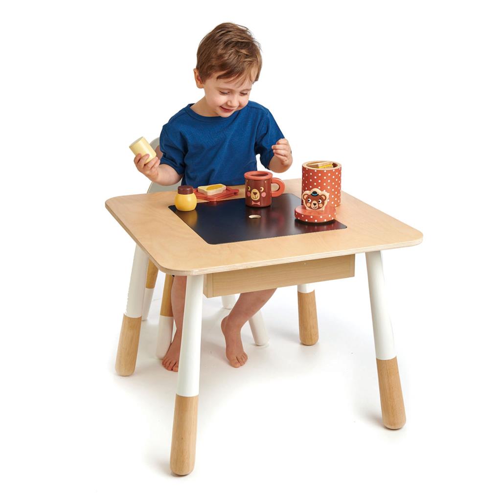 Tafel Woud, Tender Leaf