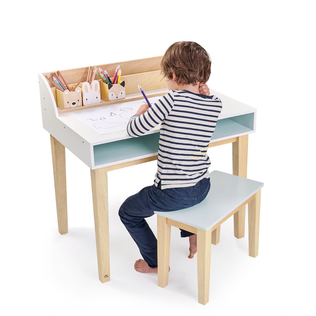 Bureau En Stoel, Tender Leaf