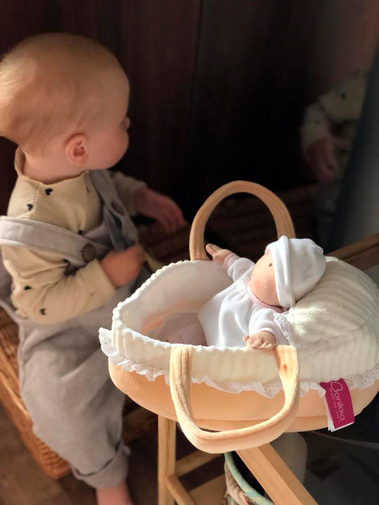 Draagwiegje Met Baby Pop, Bonikka