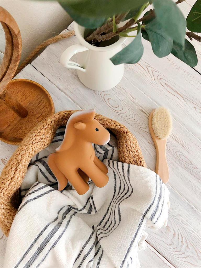 Mijn Eerste Boerderijdiertje Paard, Tikiri