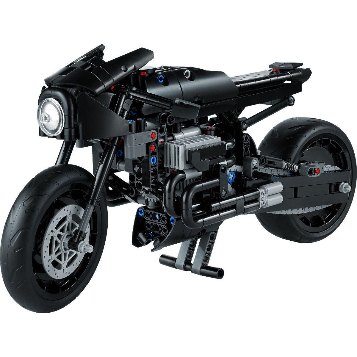 LEGO Technic The Batman – Batcycle
