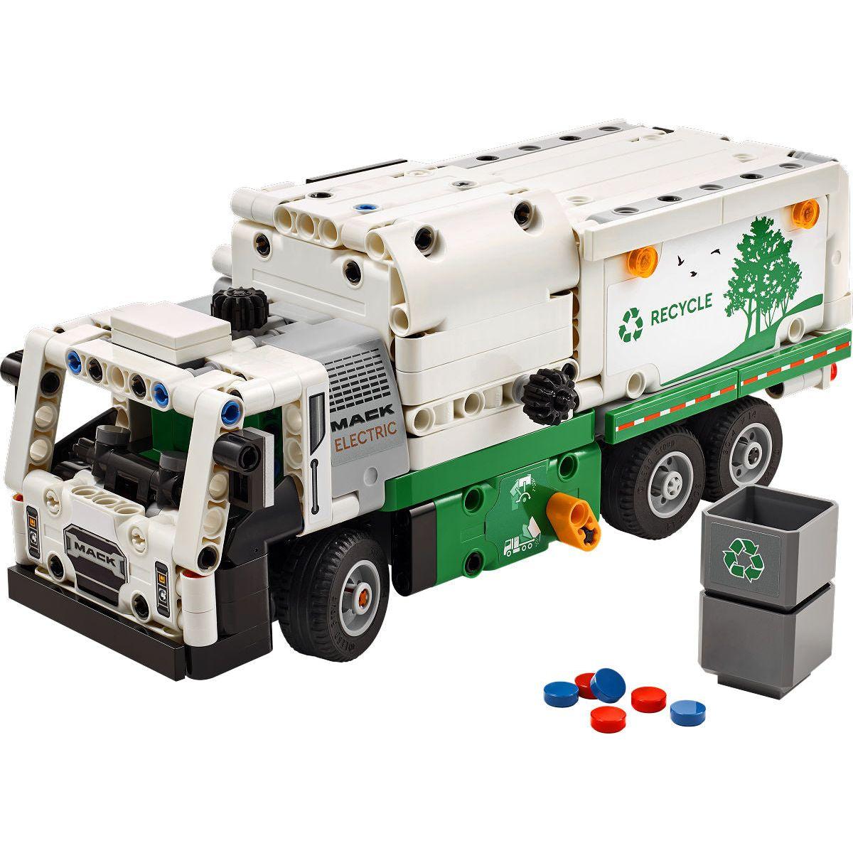 LEGO Technic Mack LR Electric vuilniswagen