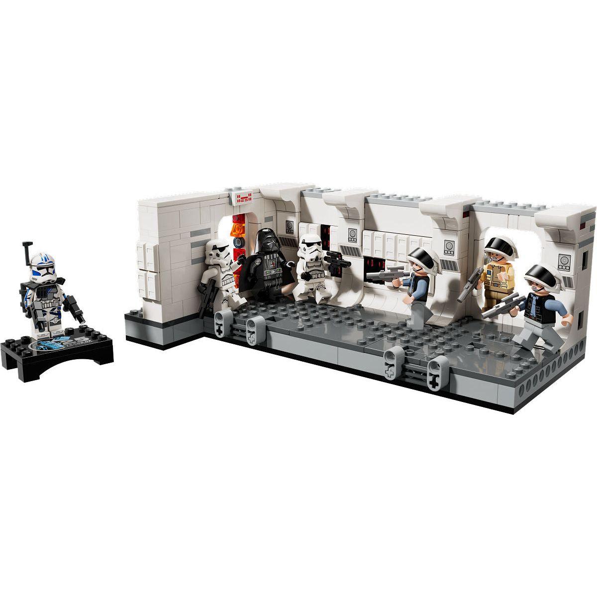 LEGO Star Wars Aan boord van de Tantive IV