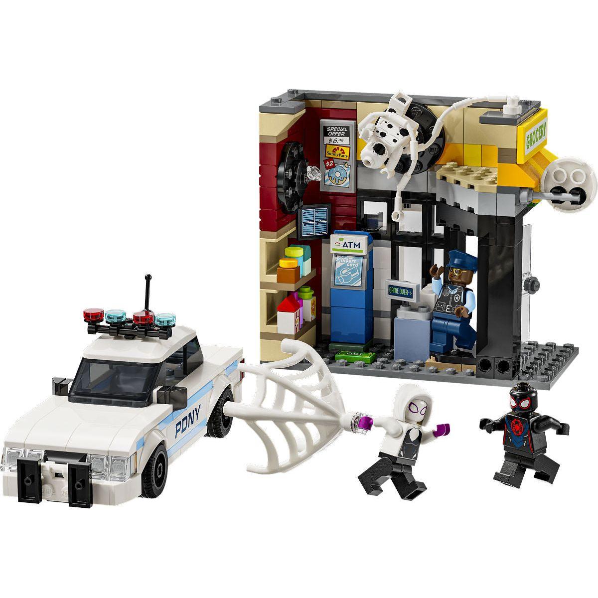 LEGO Super Heroes Spider-Verse: Miles Morales vs. auto