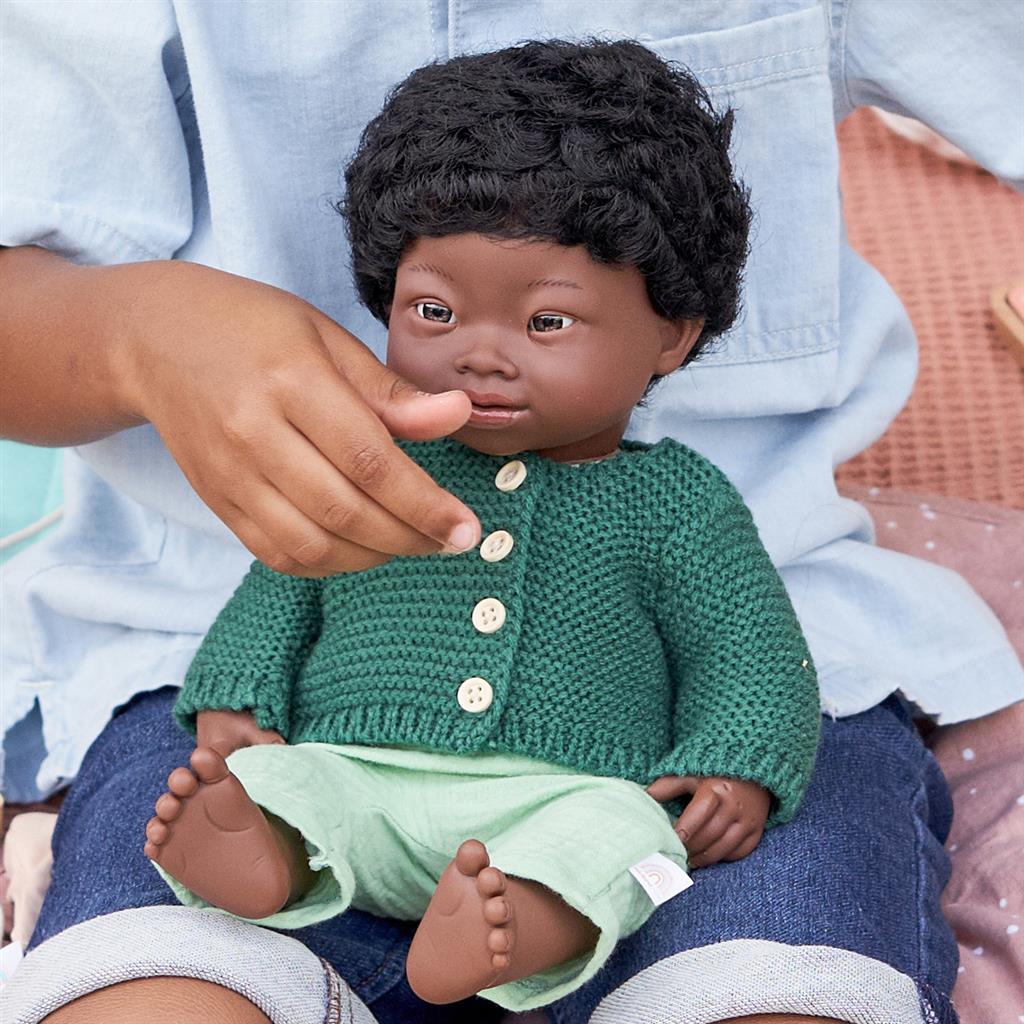 Pop Afrikaanse Jongen Down 38cm, Miniland
