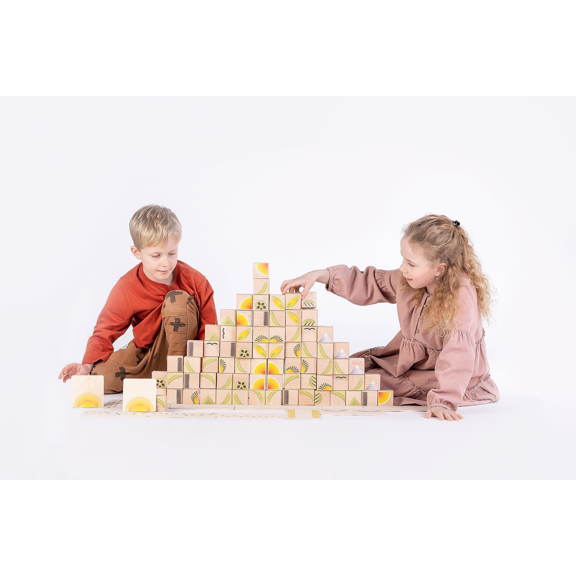 GAIA Medium, Just Blocks