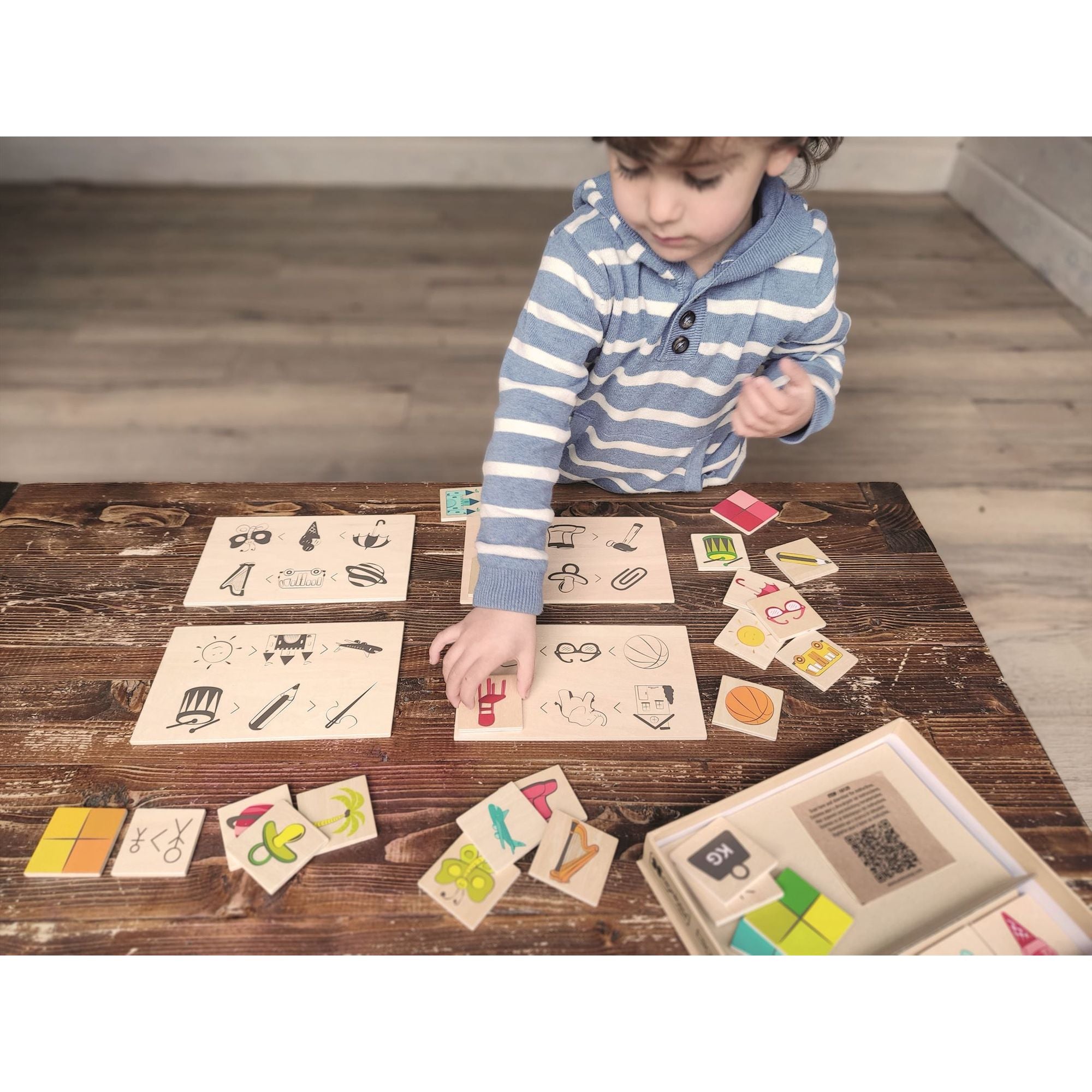 Grote en kleine attributen, Andreu Toys