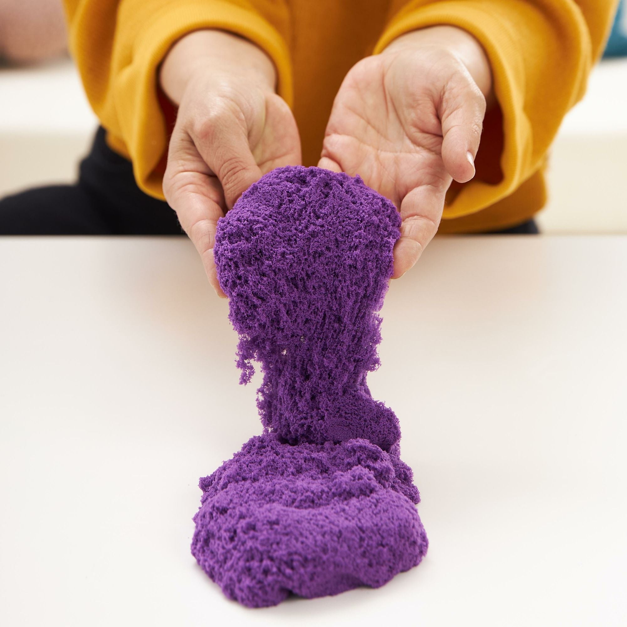 Kinetic Sand - Zandbak-Set Met 454 gram Speelzand 4 Vormen En Gereedschap, Spin Master