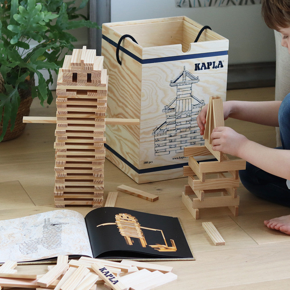 280 KIST: 280 natuurlijke planken + 1 bruin boek, Kapla