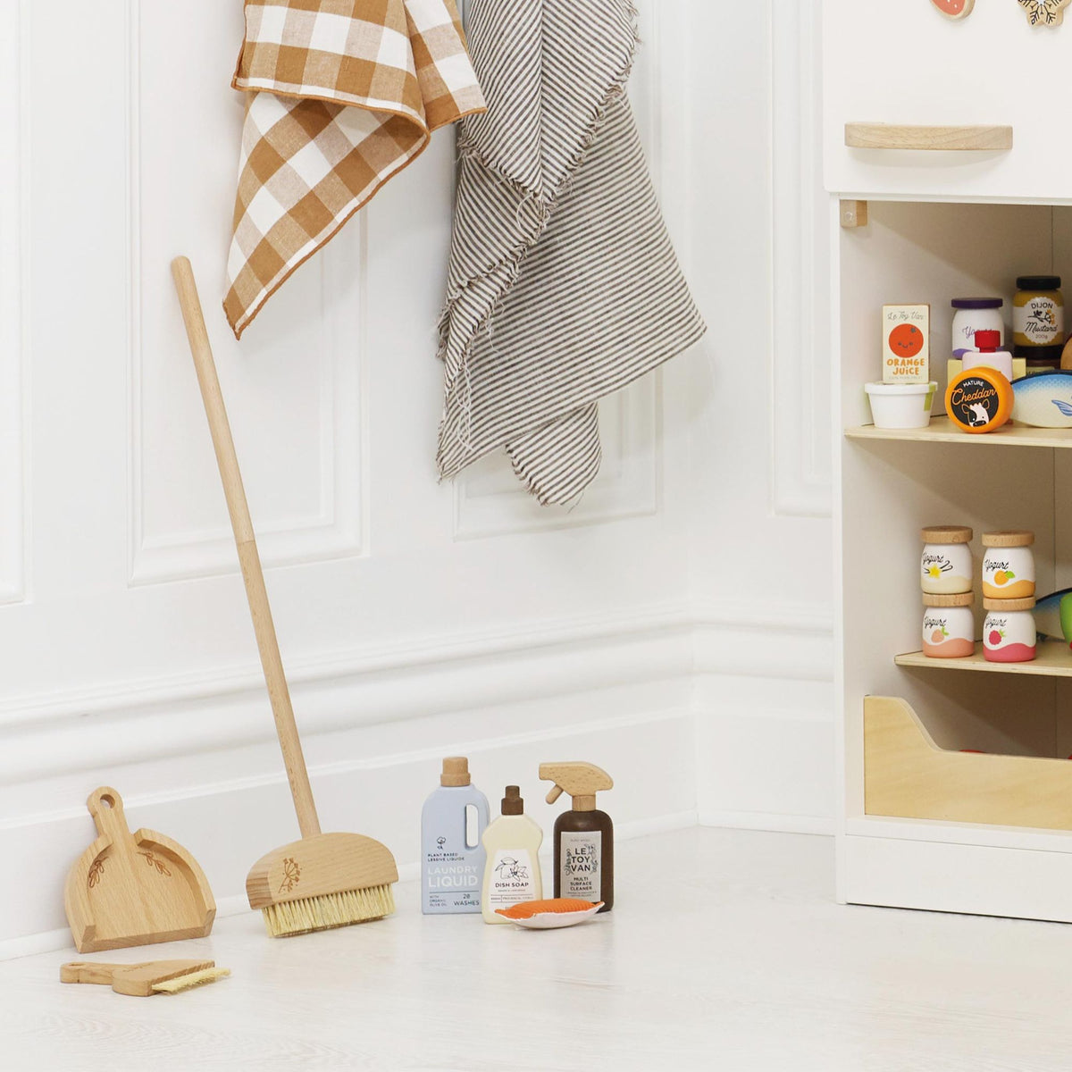 Eco-friendly Cleaning Set - FSC 100%, Le Toy Van