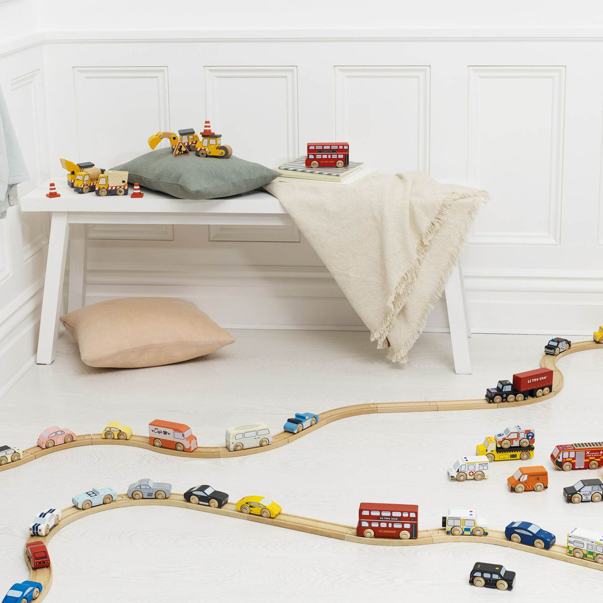 Emergency Helicopter & Rescue Cars - FSC 100%, Le Toy Van