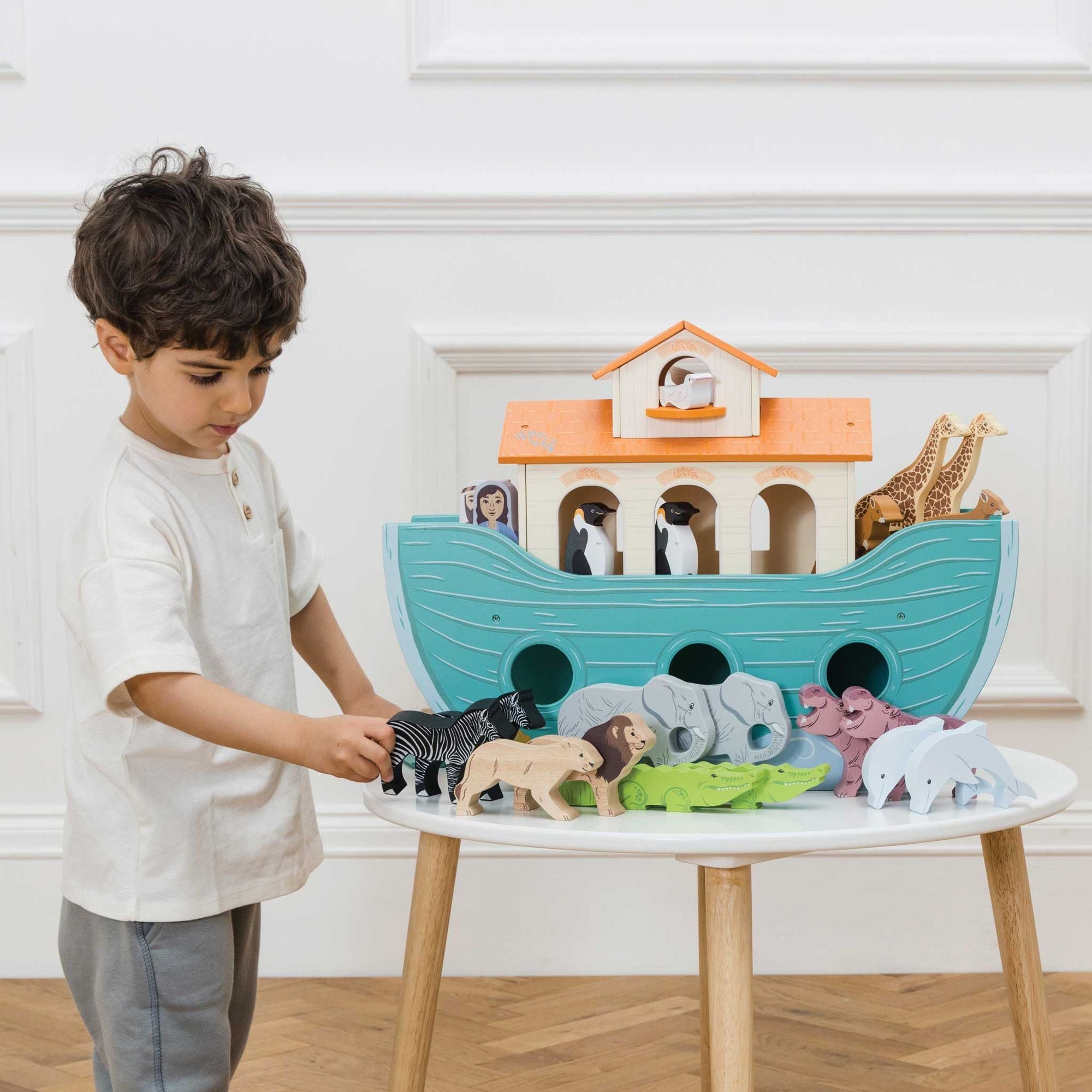 Noah's Great Wooden Ark & Animals - FSC 100%, Le Toy Van