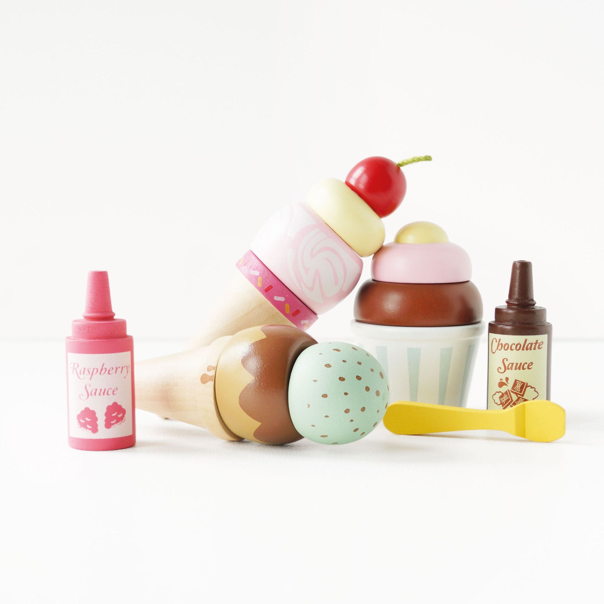Wooden Ice Cream Stand & Toppings - FSC 100%, Le Toy Van