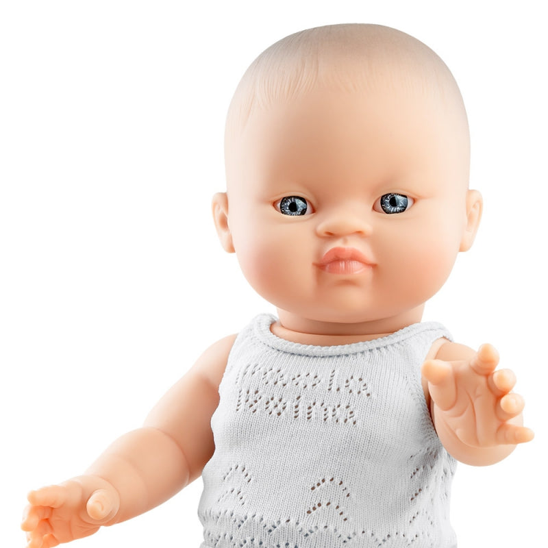 Babypop aziatisch meisje met ondergoed, Paola Reina