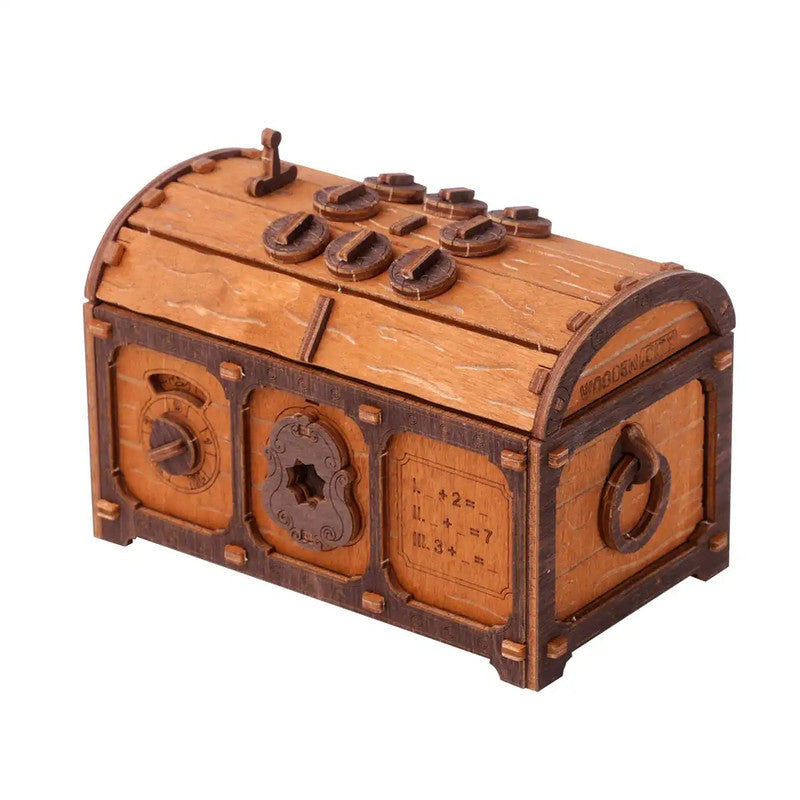 Escape room Treasure chest, Wooden City