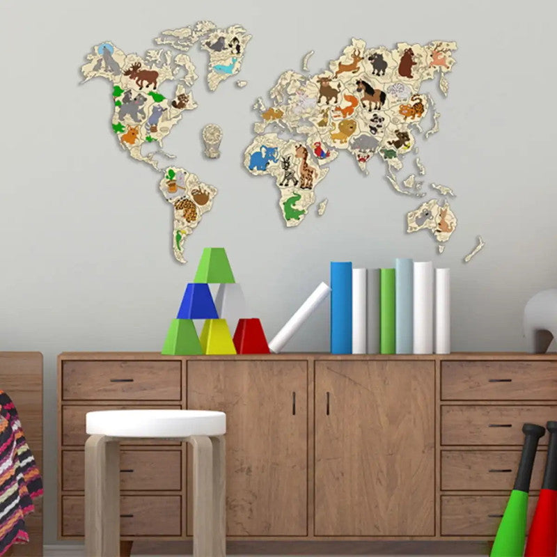 WORLD MAP ANIMALS M, Wooden City